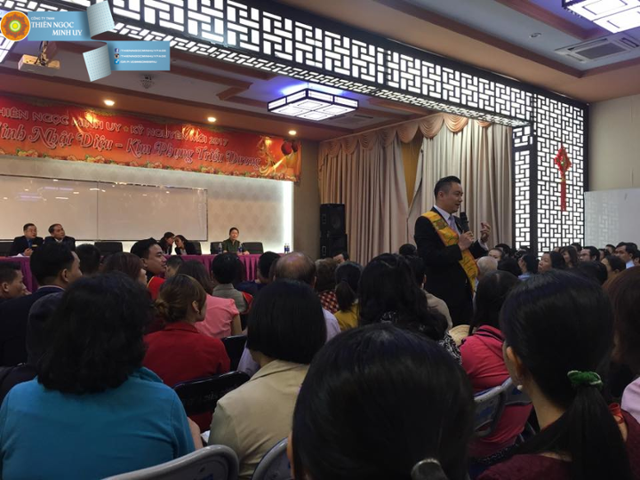 ĐSCT Hoàng Văn Chuyên định hướng cvkd trong buổi họp đầu tháng 4/2017