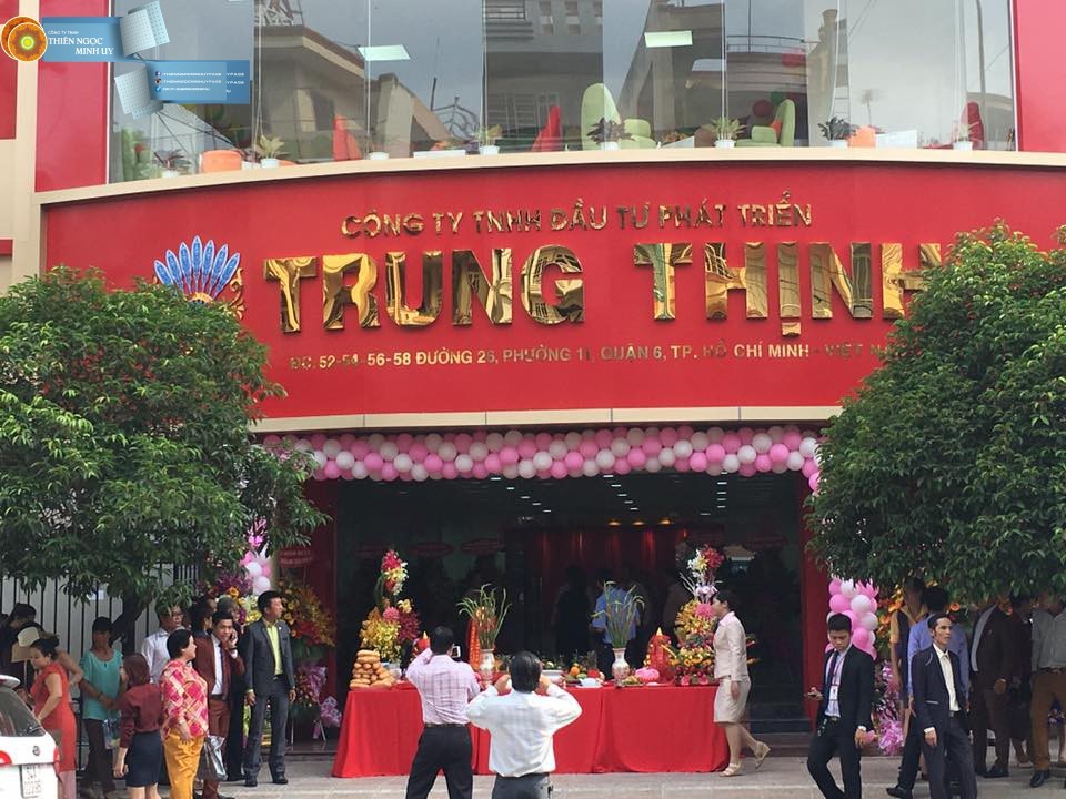 Công ty Hưng Thịnh ủng hộ người dân Hà Tĩnh 300 triệu đồng